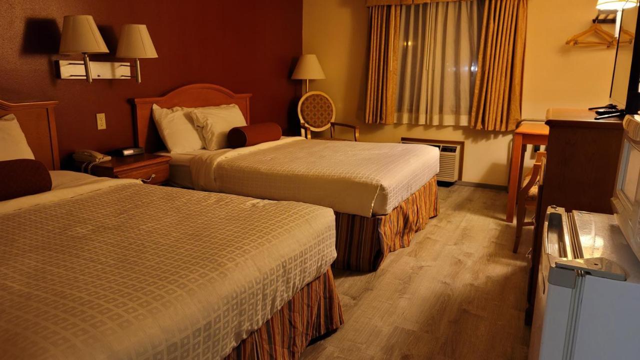 Grizzly Inn เอแวนสตัน ภายนอก รูปภาพ